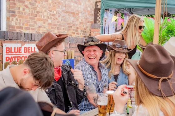 A night at The Blue Bell, Stoney Stanton